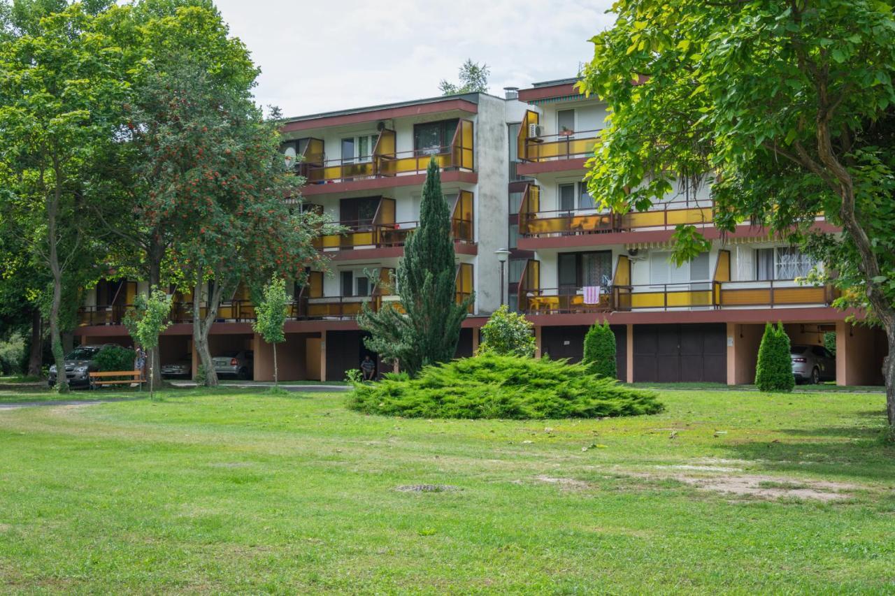 Helikon 31 Apartman كيستاي المظهر الخارجي الصورة
